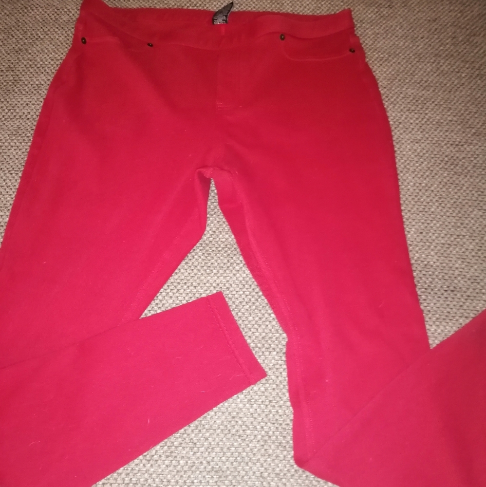 Red stretch jeggings